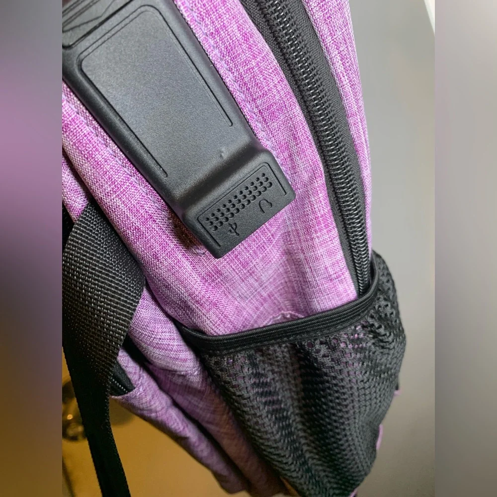 FengDong FJ laptop bag with earphone and charge
